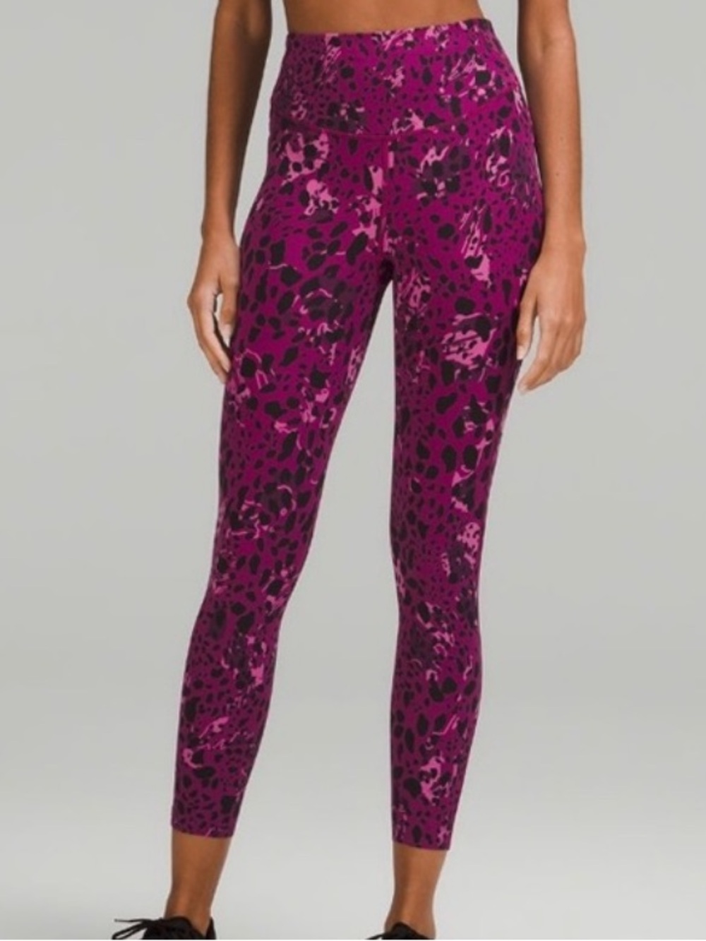 LULULEMON High-Rise Purple Animal Print Leggings! NWOT! S